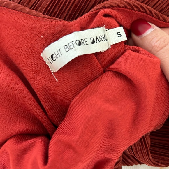 Light before dark - from urban outfitters - Picture 2 of 2